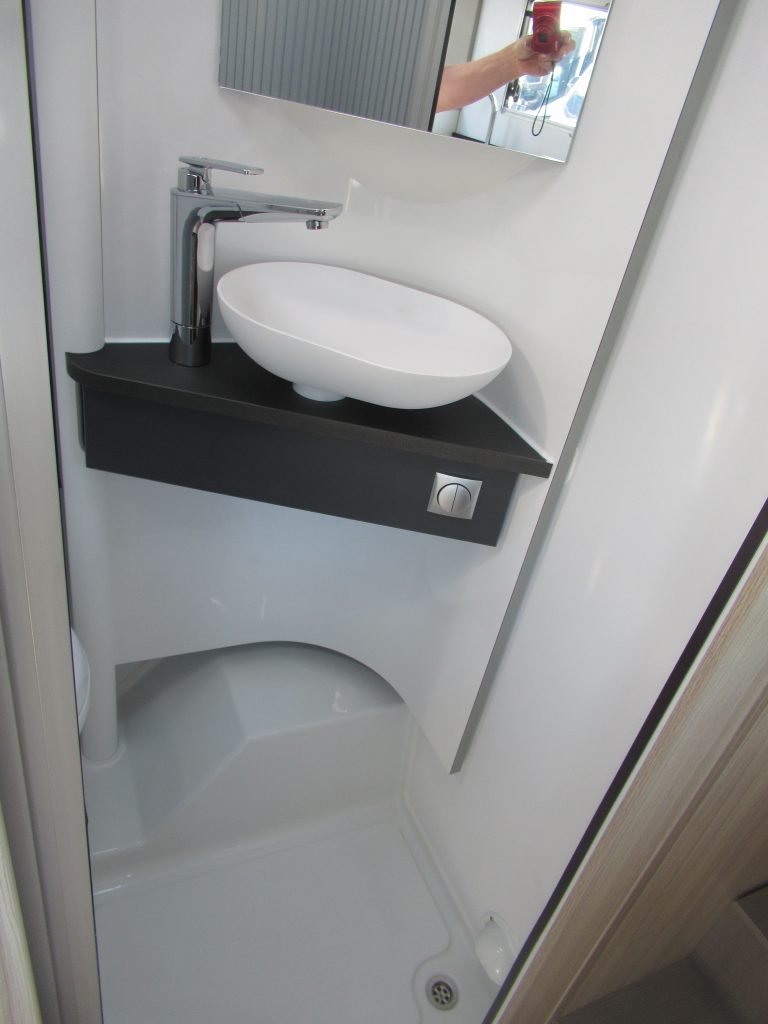 Adria Compact Supreme DL