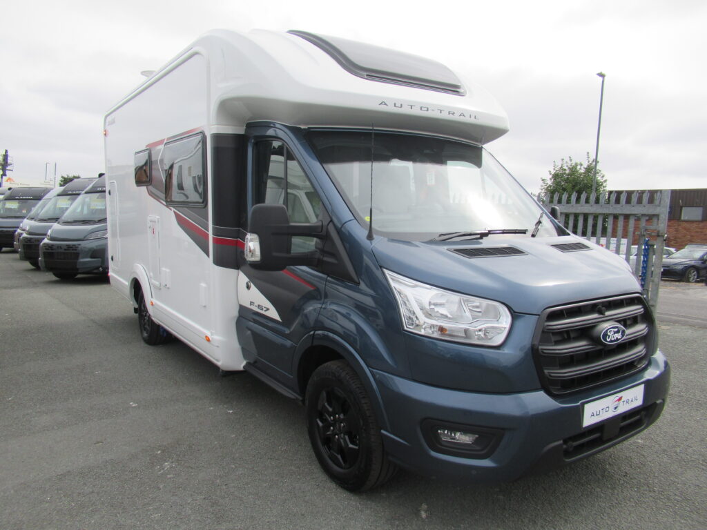 Auto trail F67